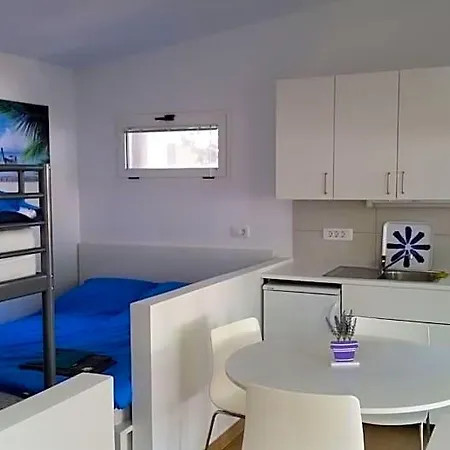Mimoza Hotel 3*